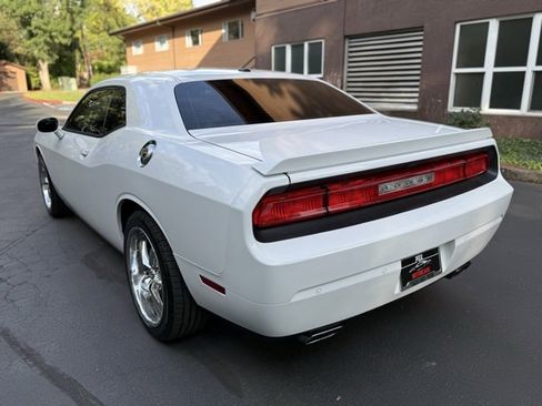 Used 2013 Dodge Challenger R/T Plus image 7