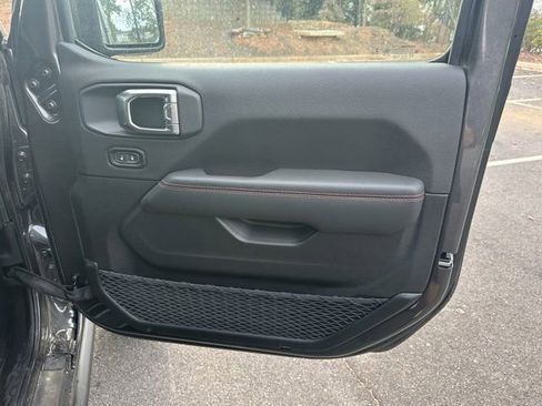 New 2025 Jeep Wrangler Unlimited Rubicon image 14