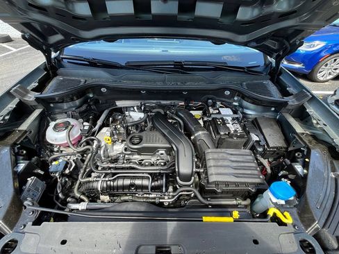 Certified 2025 Volkswagen Taos S AWD/4WD image 32
