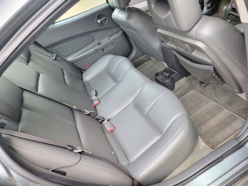 Used 2005 Pontiac Grand Prix GTP w/ Premium Audio Package FWD image 16