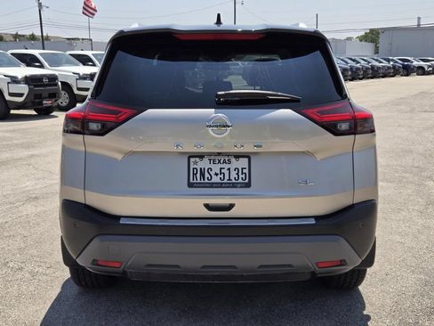Used 2021 Nissan Rogue SL w/ Premium Package FWD image 6