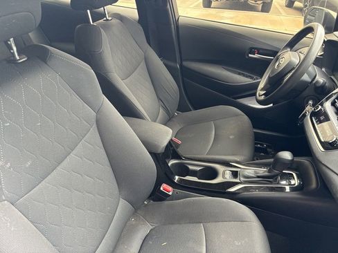 Used 2020 Toyota Corolla LE FWD image 9