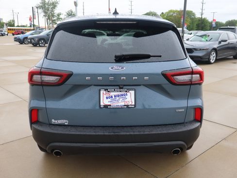 Used 2025 Ford Escape ST-Line w/ Equipment Group 301A FWD image 7