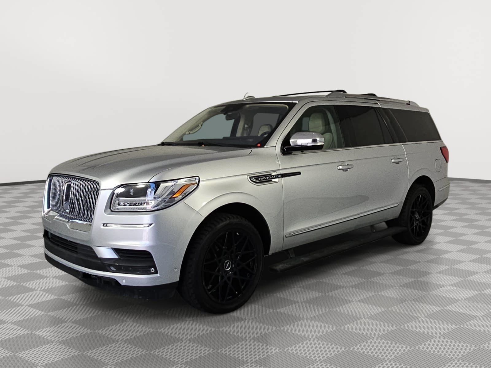 Used 2019 Lincoln Navigator L Black Label w/ Cargo Package AWD/4WD image 4