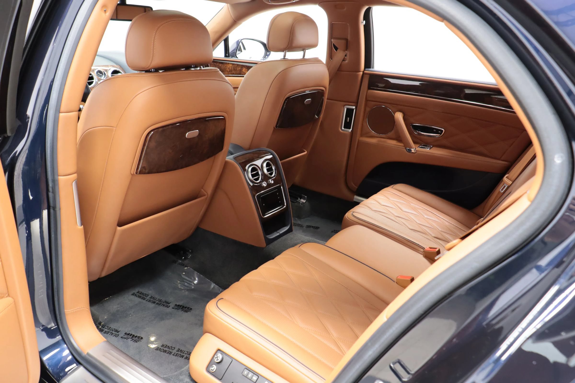 Used 2016 Bentley Flying Spur V8 AWD/4WD image 47