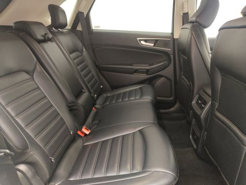 Used 2024 Ford Edge SEL image 19