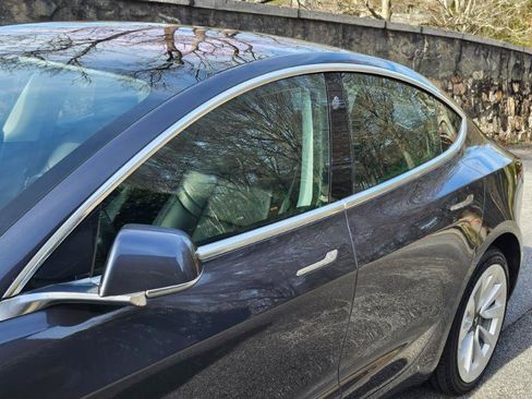 Used 2018 Tesla Model 3 Long Range image 22