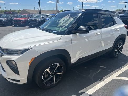 Used 2022 Chevrolet TrailBlazer RS image 1
