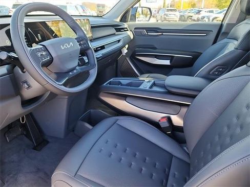 New 2026 Kia EV9 Wind image 12