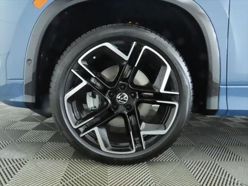 New 2026 Volkswagen Tiguan SEL R-Line image 31
