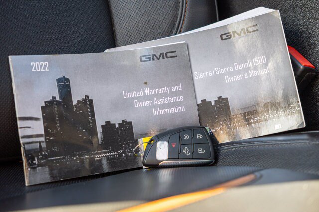 Used 2022 GMC Sierra 1500 AT4 w/ Technology Package AWD/4WD image 56