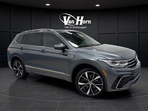 Used 2024 Volkswagen Tiguan SEL R-Line image 1