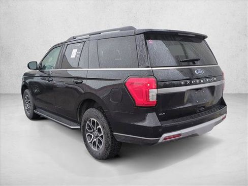 Used 2023 Ford Expedition XLT image 7
