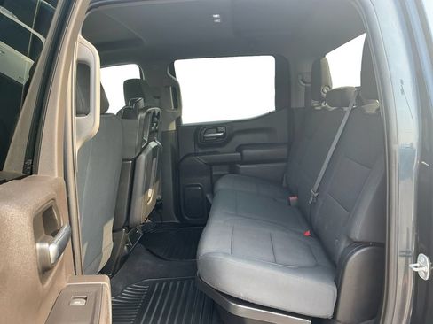 Used 2020 Chevrolet Silverado 1500 Custom w/ Custom Value Package RWD image 21