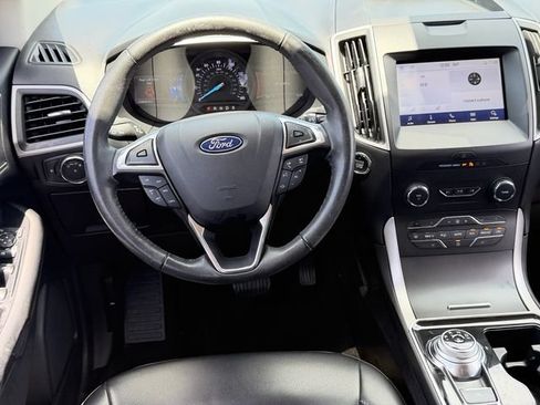Used 2020 Ford Edge SEL w/ Convenience Package FWD image 12