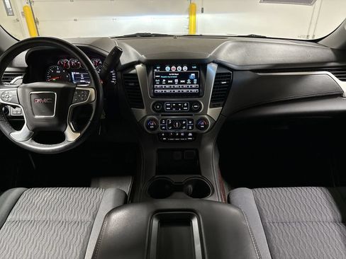 Used 2018 GMC Yukon SLE w/ HD Trailering Package AWD/4WD image 10