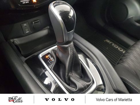 Used 2017 Nissan Rogue SV FWD image 32