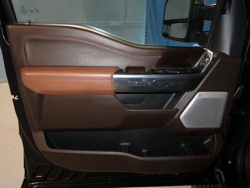 Used 2025 Ford F150 King Ranch AWD/4WD image 5