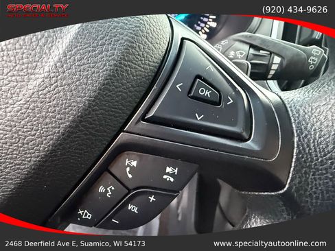 Used 2016 Ford Edge SE image 18