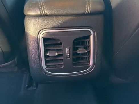 Used 2015 Chrysler 200 C w/ Navigation & Sound Group I image 28