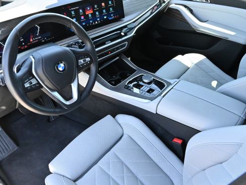 Certified 2025 BMW X5 sDrive40i w/ Premium Package RWD image 14