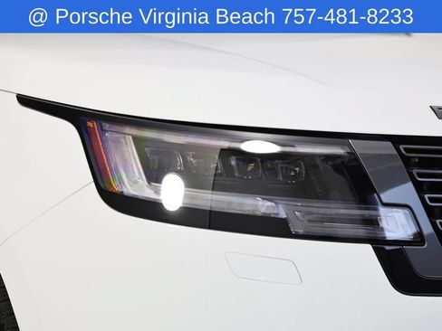 Used 2025 Land Rover Range Rover SE AWD/4WD image 15