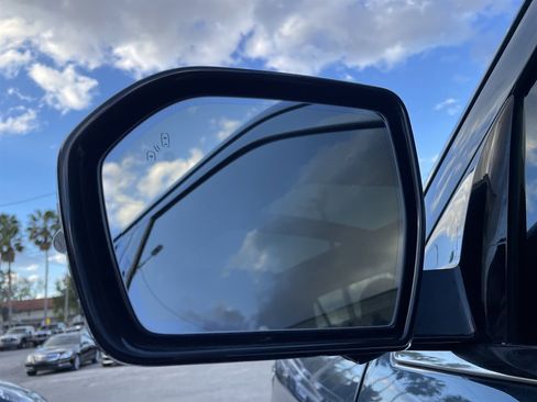 Used 2019 Lincoln Navigator L Reserve image 37