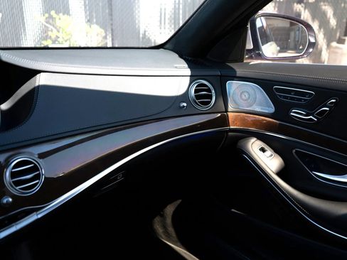 Used 2014 Mercedes-Benz S 63 AMG 4MATIC Sedan image 47