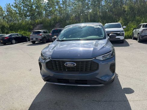 Used 2024 Ford Escape Active AWD/4WD image 4