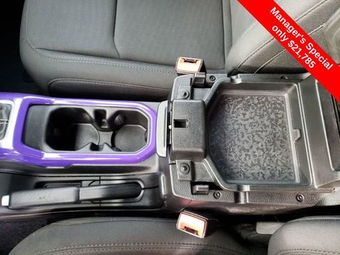 Used 2018 Jeep Wrangler Unlimited Sahara image 24