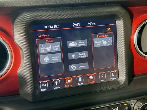 Used 2019 Jeep Wrangler Unlimited Rubicon AWD/4WD image 22