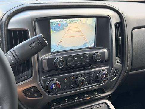 Used 2017 Chevrolet Silverado 1500 LTZ Z71 w/ LTZ Plus Package AWD/4WD image 27