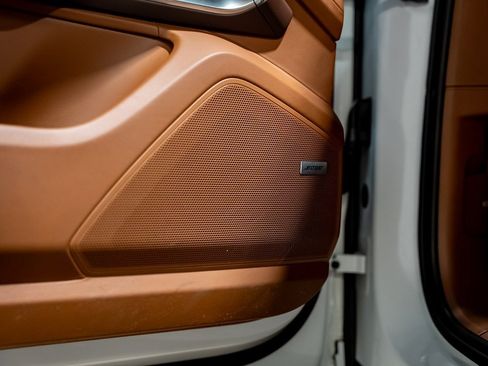 Used 2021 Porsche Cayenne Turbo image 65