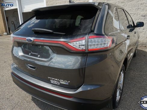 Used 2018 Ford Edge Titanium image 11