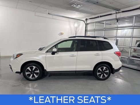 Used 2017 Subaru Forester 2.5i Limited w/ Protection Package #2 image 6