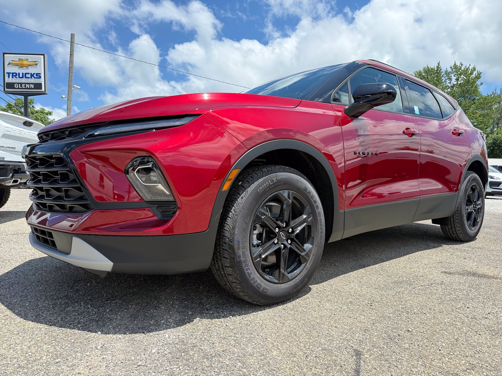 New 2026 Chevrolet Blazer LT w/ Midnight/Sport Edition AWD/4WD image 2