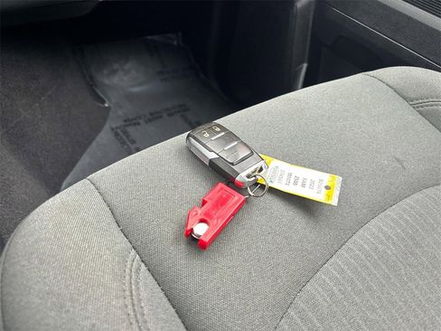 Used 2022 RAM 2500 Big Horn w/ Level 1 Equipment Group image 26