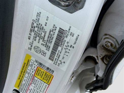 Used 2015 Ford Fusion Titanium image 25