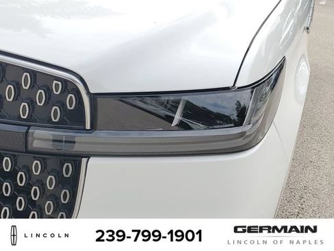 New 2026 Lincoln Navigator L Reserve AWD/4WD image 14