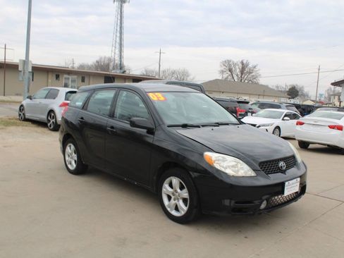 Used 2003 Toyota Matrix XR image 2
