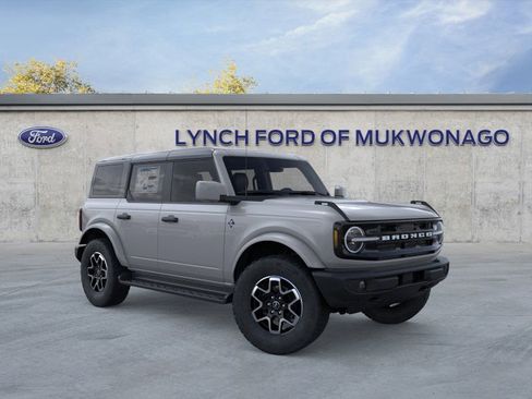 New 2026 Ford Bronco Outer Banks image 8
