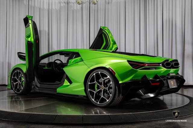 Used 2024 Lamborghini Revuelto AWD/4WD image 19
