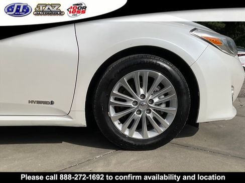 Used 2013 Toyota Avalon Limited image 9