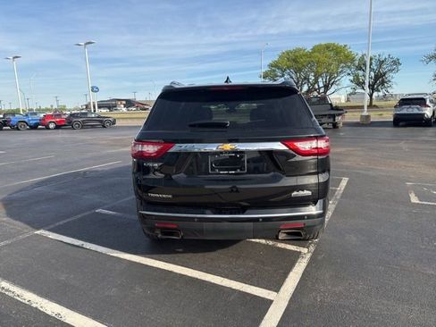 Used 2021 Chevrolet Traverse High Country image 7