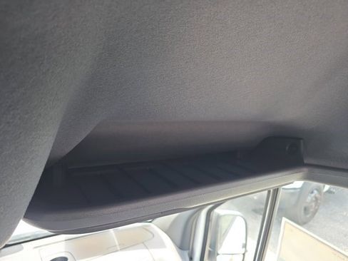 Used 2025 Mercedes-Benz Sprinter 2500 image 32
