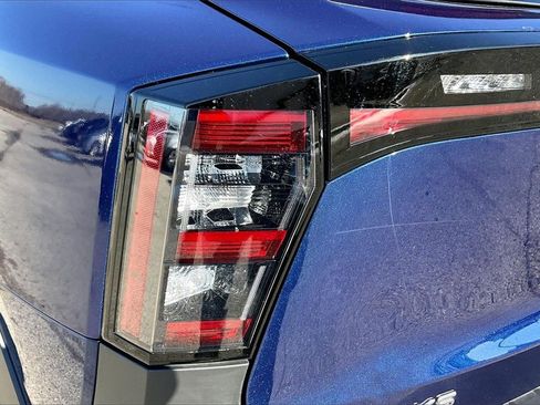 Used 2025 Nissan Kicks SR image 20