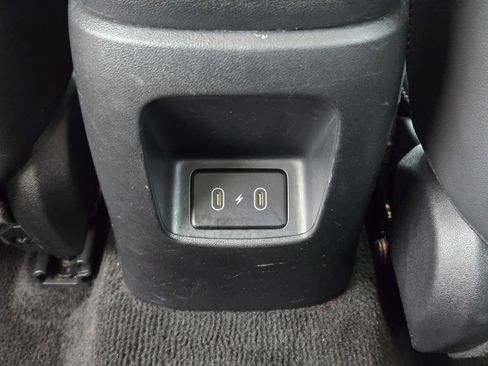 Used 2024 Hyundai Elantra Limited FWD image 21