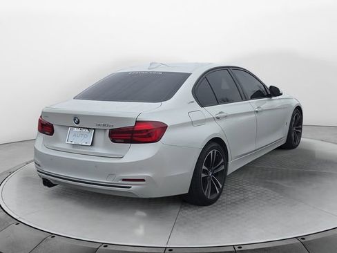 Used 2018 BMW 330e image 5