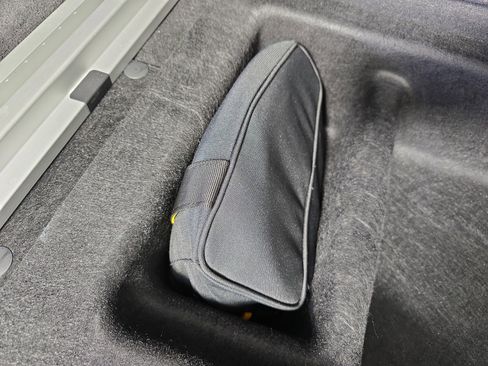 Used 2023 Rivian R1S Adventure image 34