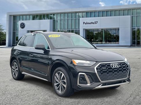 Used 2022 Audi Q5 2.0T Premium w/ Convenience Package image 3